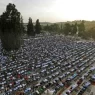 55 ألف فلسطيني يؤدون صلاة الجمعة في المسجد الأقصى المبارك