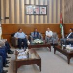 وزير الشباب يبحث مع أندية المحترفين في إربد مشروع تأهيل أرضية ملعب الحسن